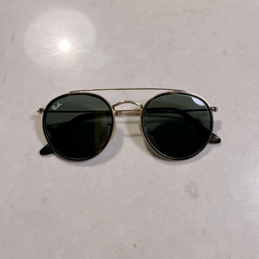 Ray-Ban Gold Frame Black Lens Round Double-Bridge Sunglasses